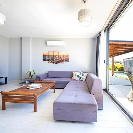 فيلة Ravishing Secluded With Shared Pool And Garden In Milas Bodrum