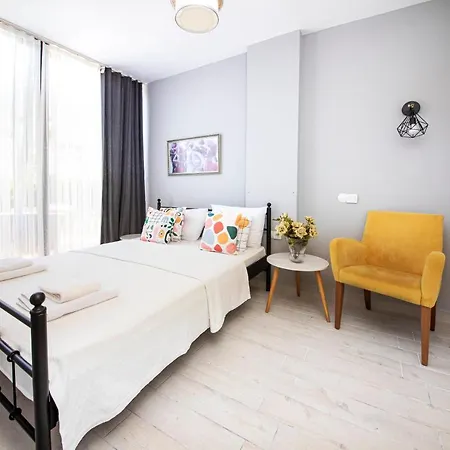 فيلة Ravishing Secluded With Shared Pool And Garden In Milas Bodrum ميسيليك