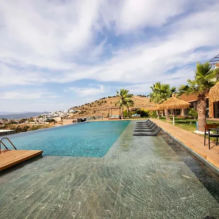 Ravishing Secluded With Shared Pool And Garden In Milas Bodrum 别墅 *